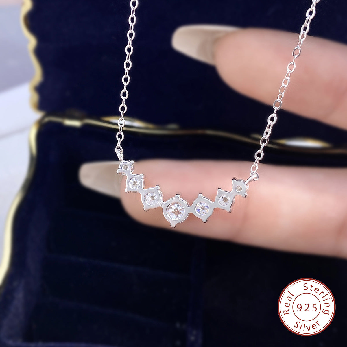 【N20 7 Princesses】 925 Sterling Silver Moissanite Necklace - MOTEMCO