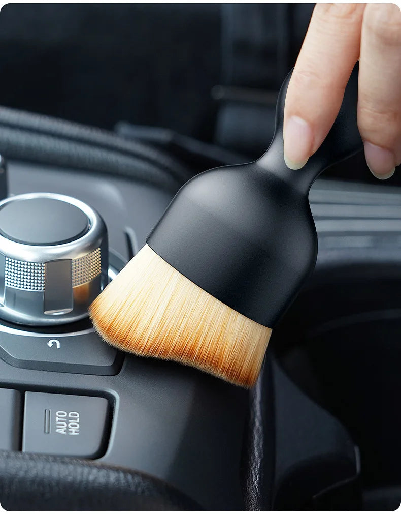 🔥Buy 1 Get 1 Free🔥Car Cleaning Soft Brush With Cover
