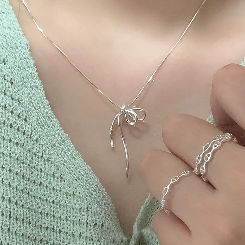 【SilverN17 Line Bow】 925 Sterling Silver Necklace - MOTEMCO