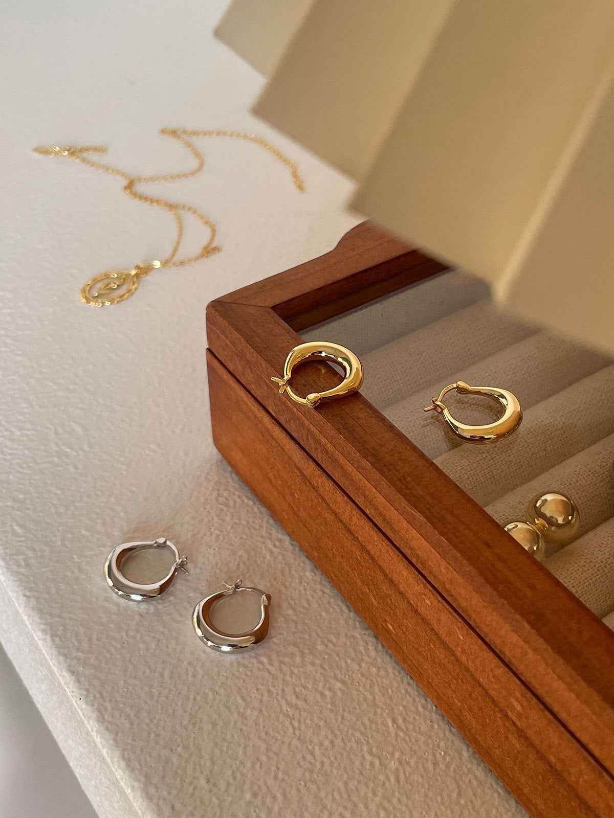 【SilverE7】 925 Sterling Silver Stud Earrings - MOTEMCO