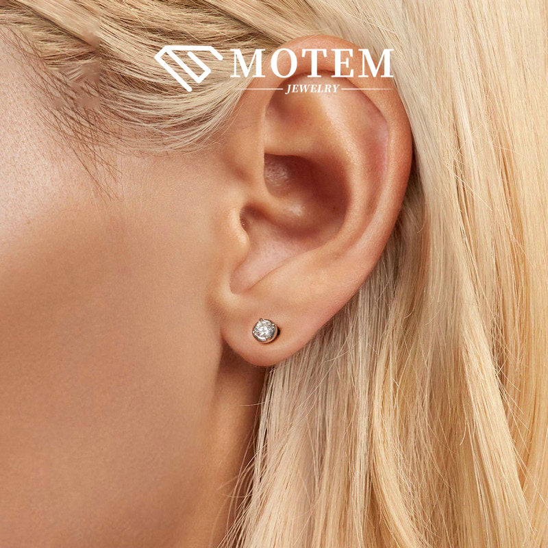 【E9】 925 Sterling Silver Moissanite Stud Earrings - MOTEMCO