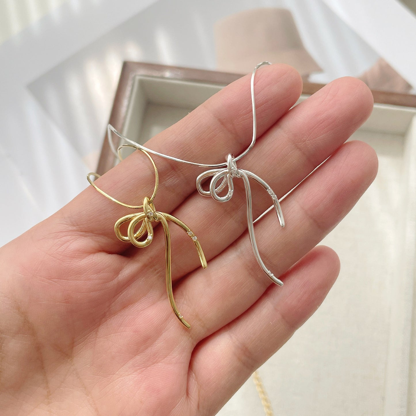 【SilverN17 Line Bow】 925 Sterling Silver Necklace - MOTEMCO