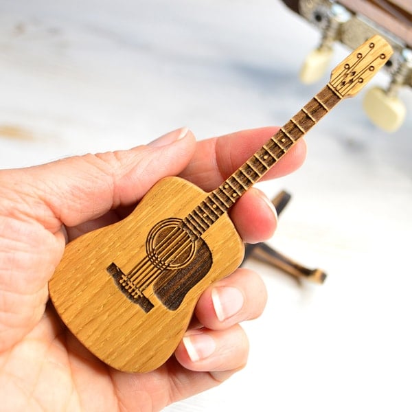 Best Gift🎁Wooden Acoustic Guitar Pick Box🎸LAST DAY 59% OFF⏰